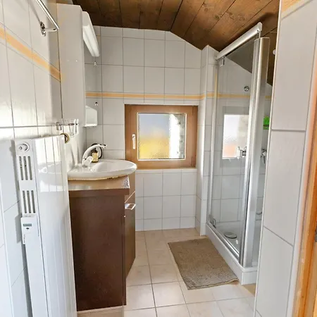 Montana Village - Renove, 5 Pers Διαμέρισμα